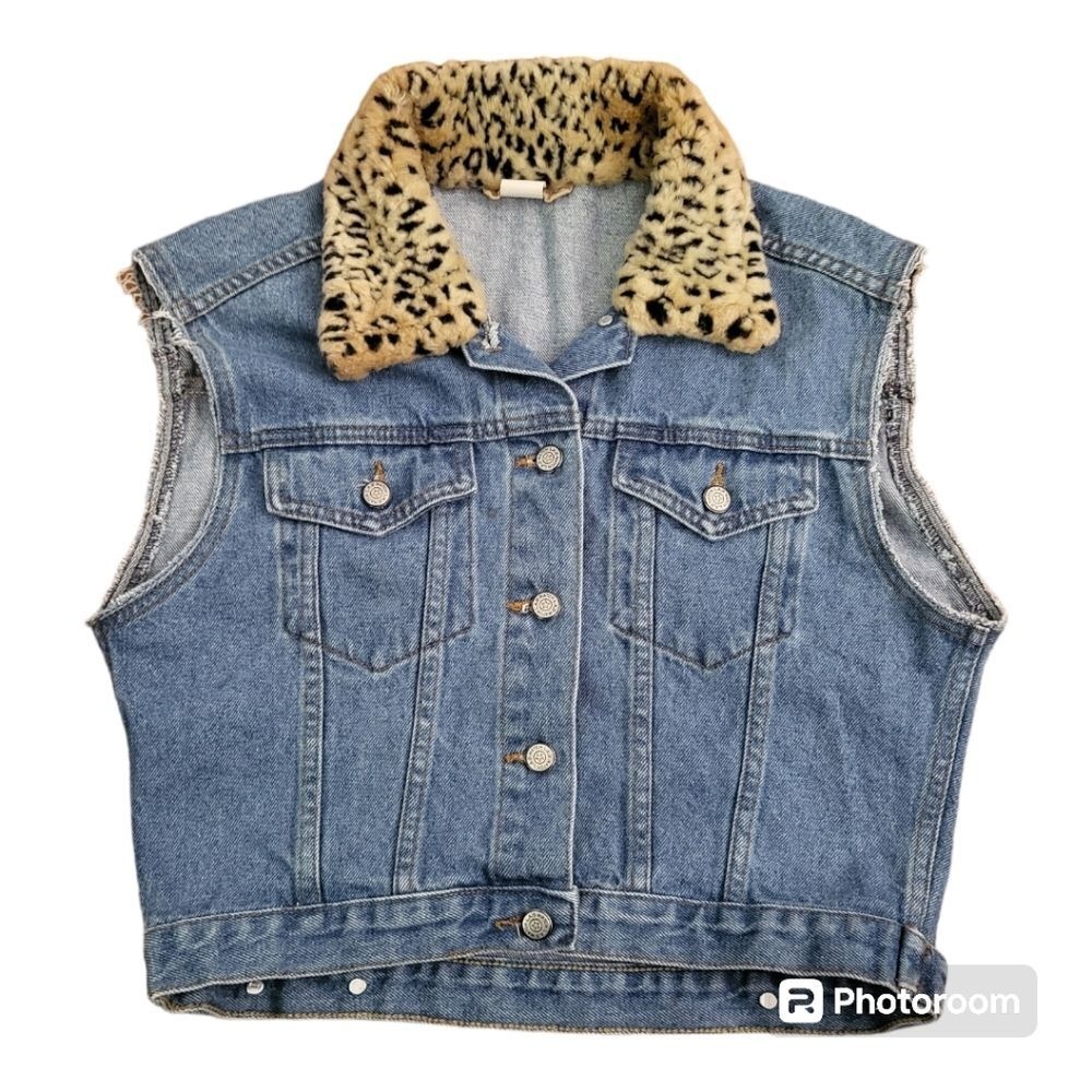 painted pony Womens Vintage denim vest with faux fur‎ collar Size S